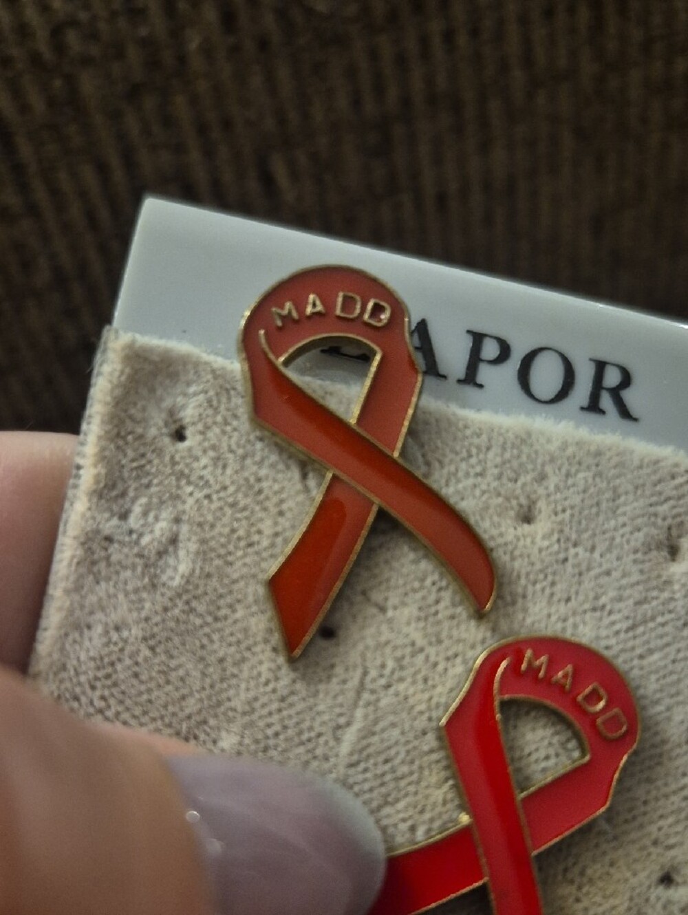 MADD Red Ribbon Support Lapel Pins Vest Collectible - Picture 5 of 5